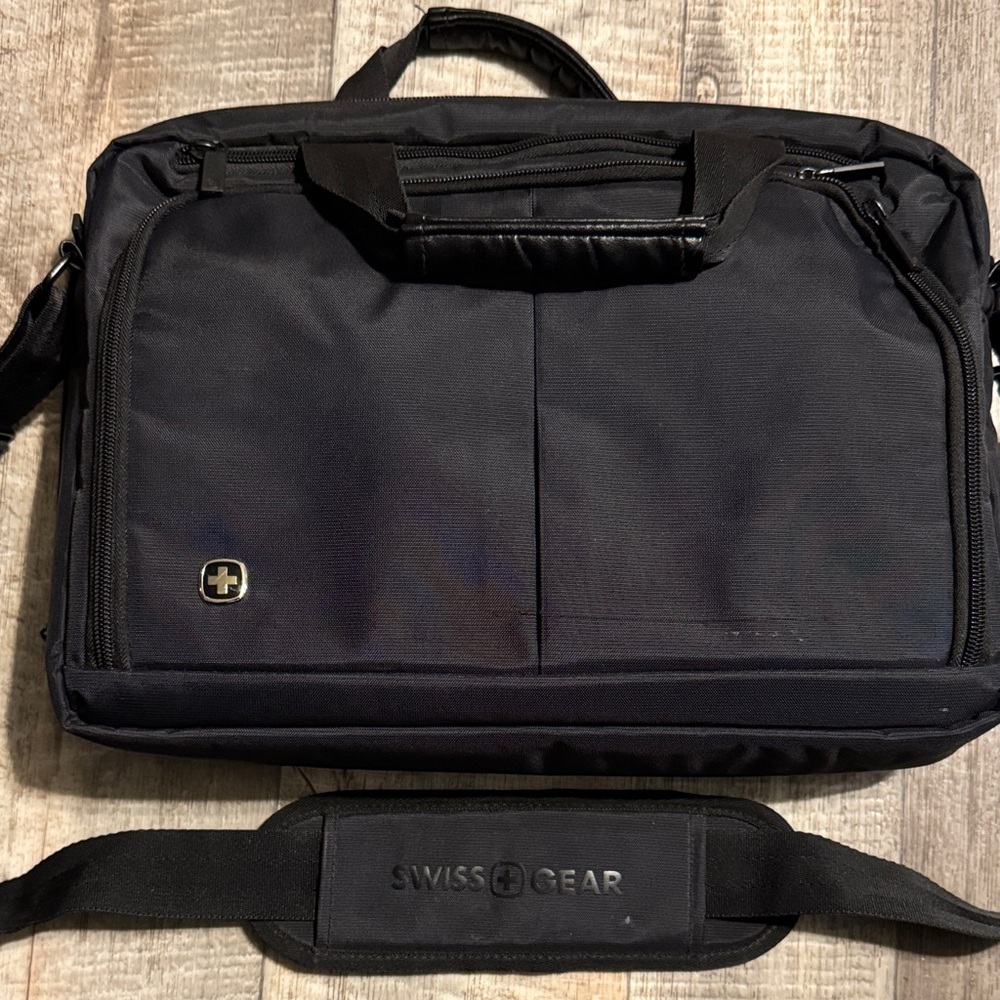 SwissGear Black Laptop Bag for Men /Women - Picture 1 of 4